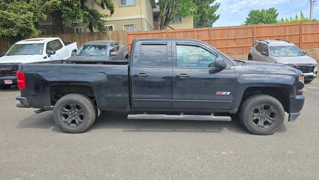 Used 2016 Chevrolet Silverado 1500 LT w/ Midnight Edition AWD/4WD image 2