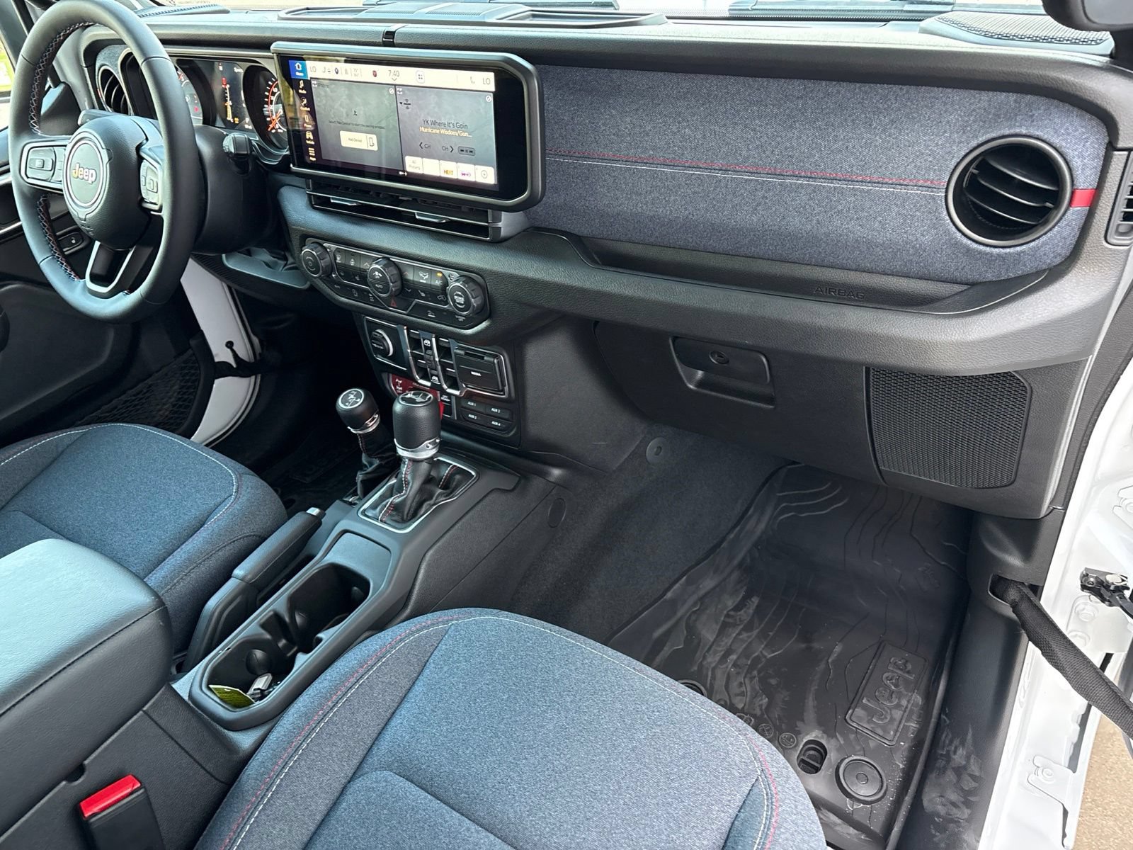 New 2026 Jeep Wrangler Unlimited Sport w/ Dual Top Group AWD/4WD image 17
