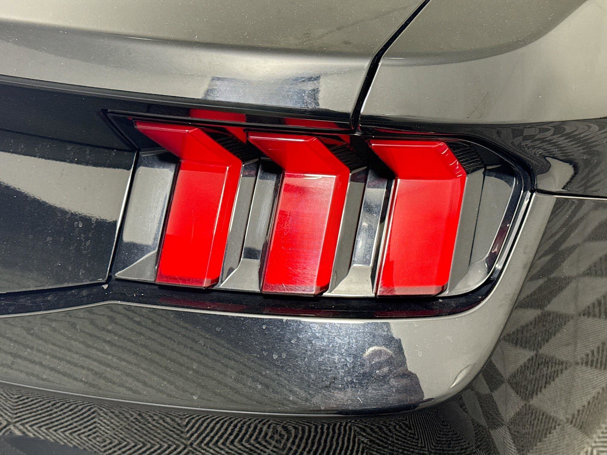 Used 2024 Ford Mustang Convertible image 32