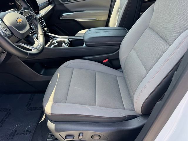 Certified 2025 Chevrolet Traverse LT AWD/4WD image 16