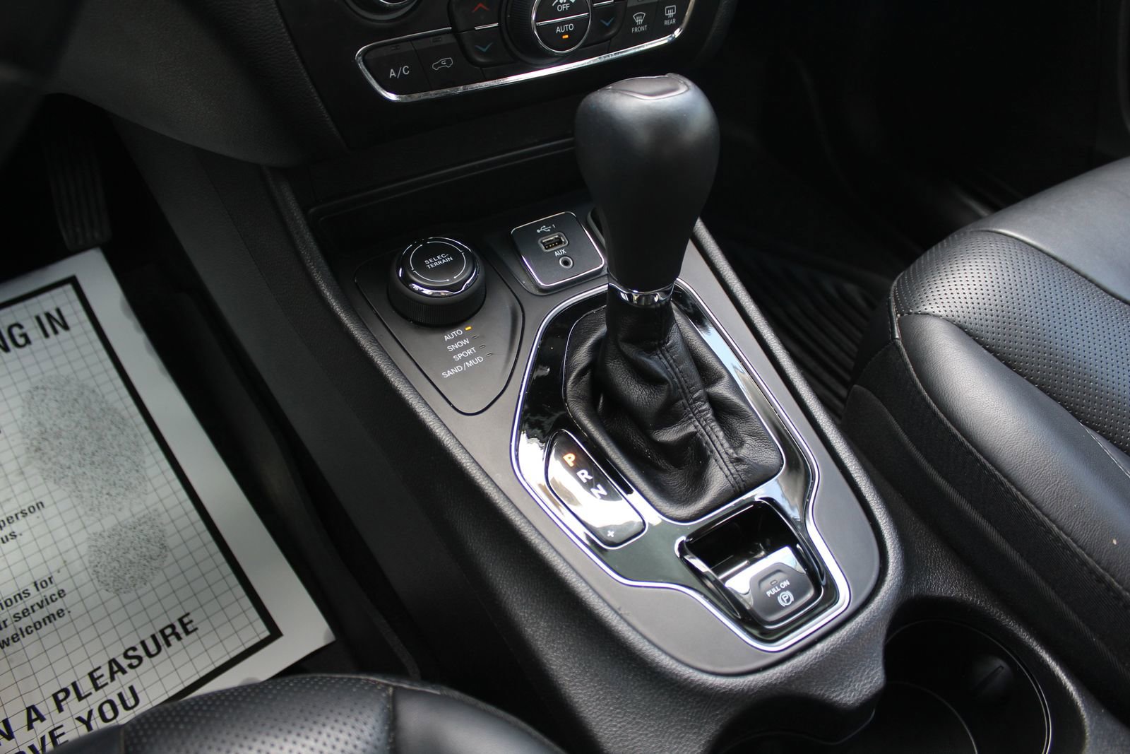 Used 2019 Jeep Cherokee Overland w/ Technology Group image 19