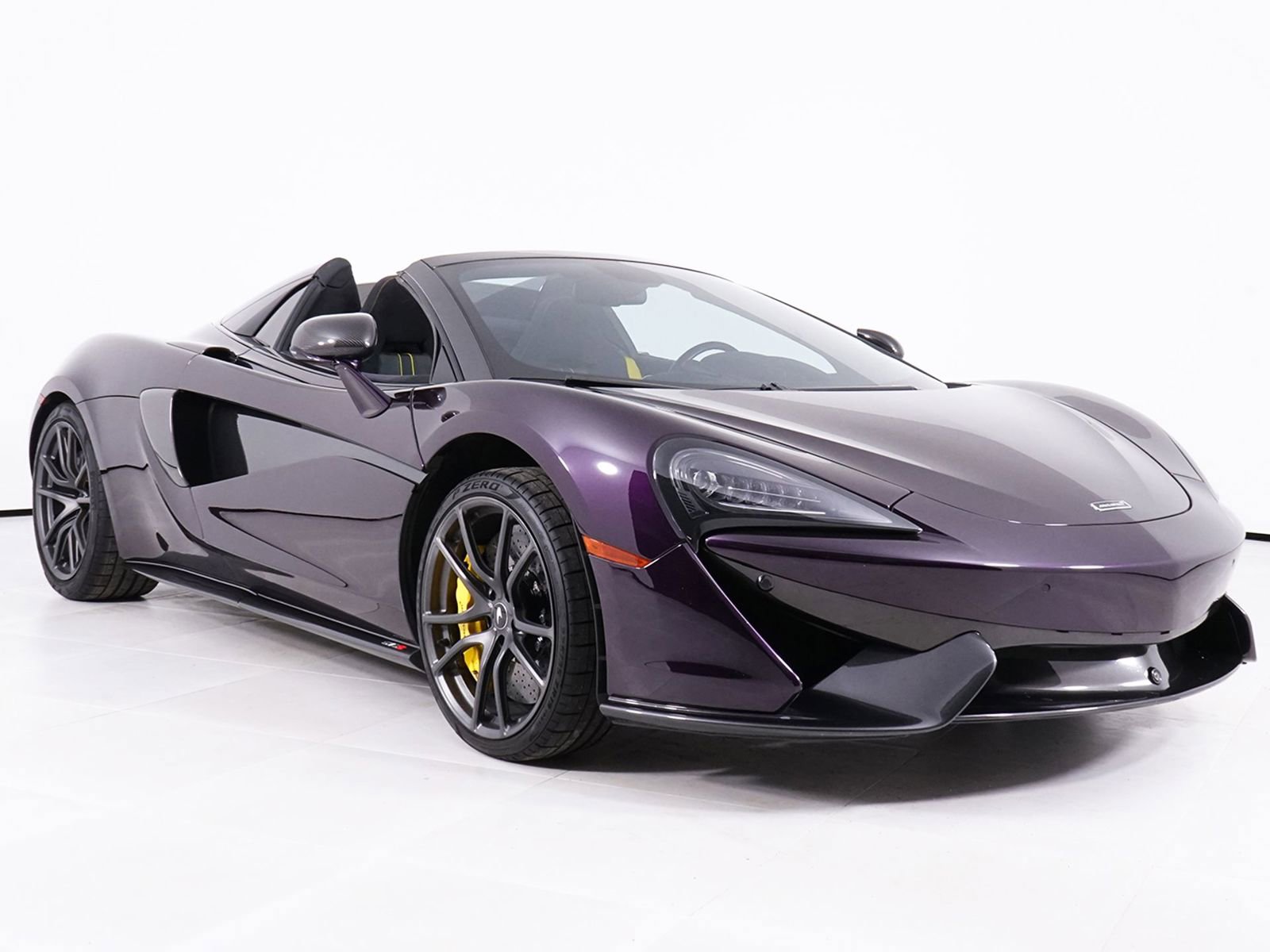 Used 2019 McLaren 570S Spider RWD image 18