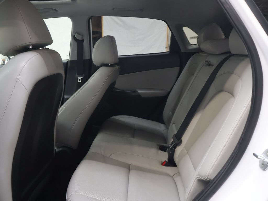 Used 2022 Hyundai Kona Limited FWD image 14