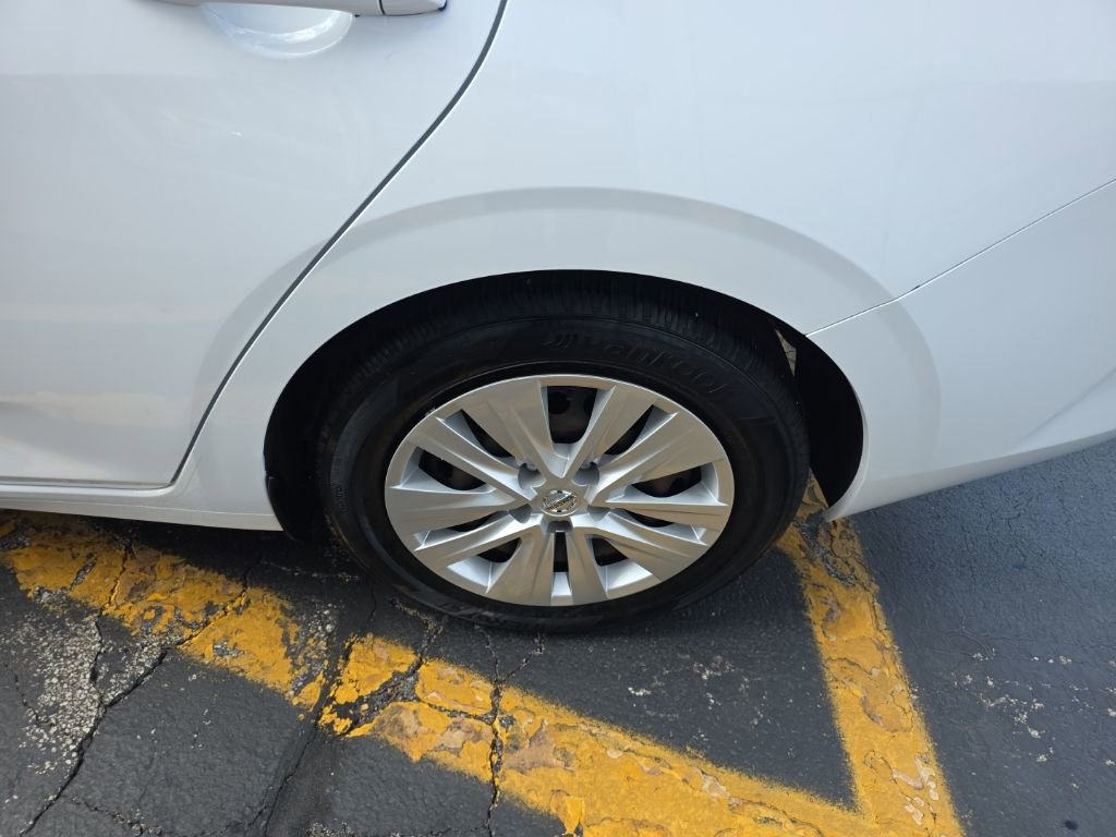 Used 2021 Nissan Sentra S image 10