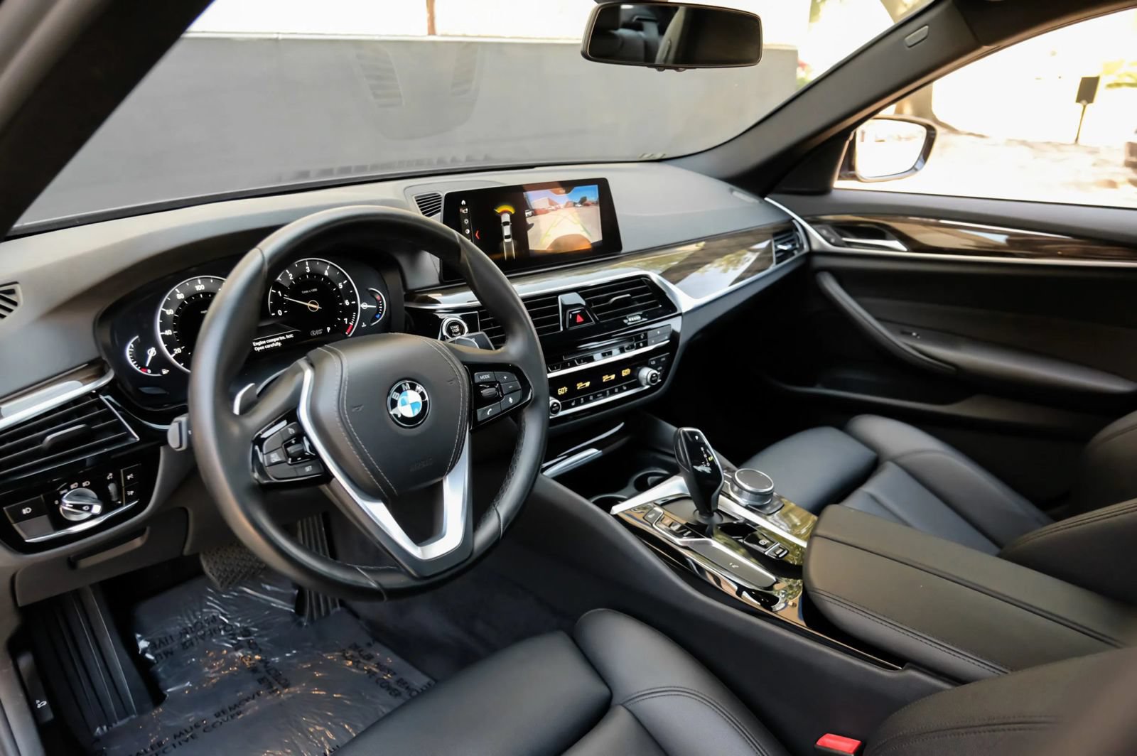 Used 2018 BMW 530i RWD image 2
