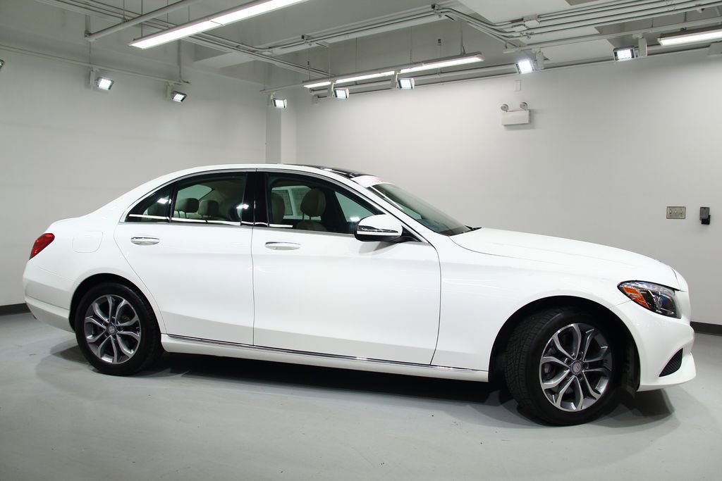 Used 2017 Mercedes-Benz C 300 4MATIC Sedan image 9