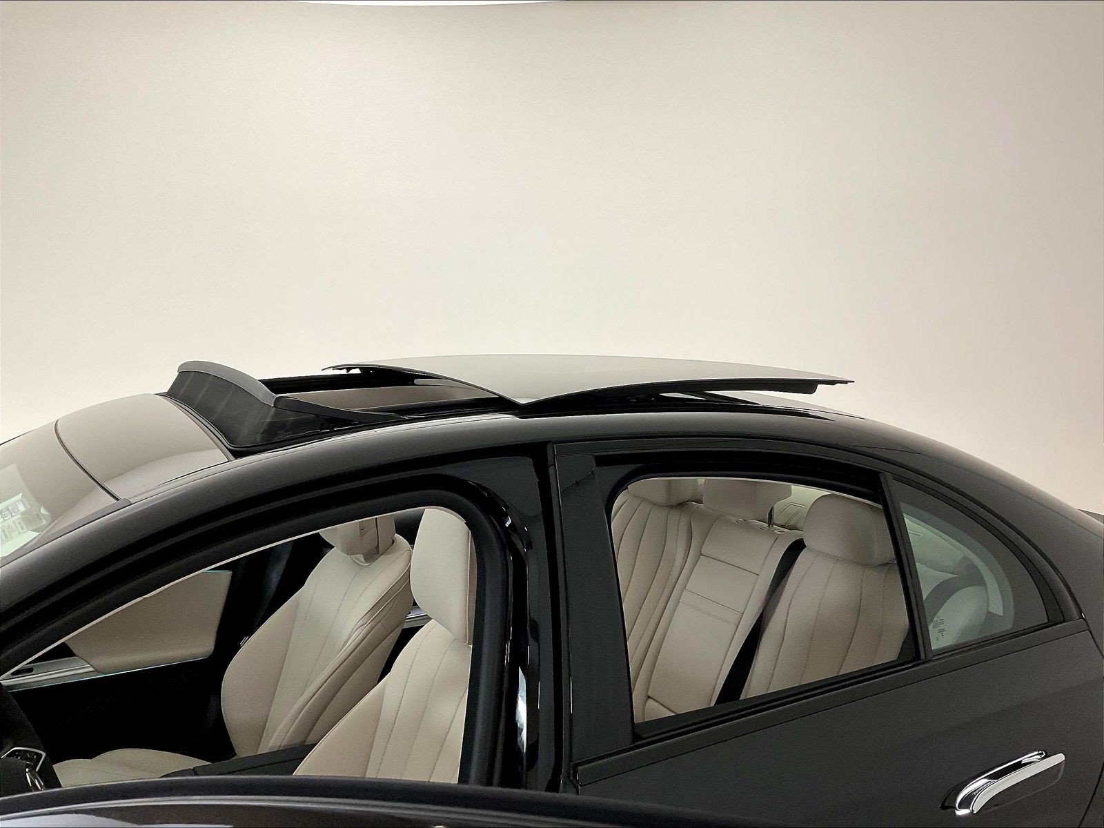 New 2026 Mercedes-Benz E 350 4MATIC Sedan image 25