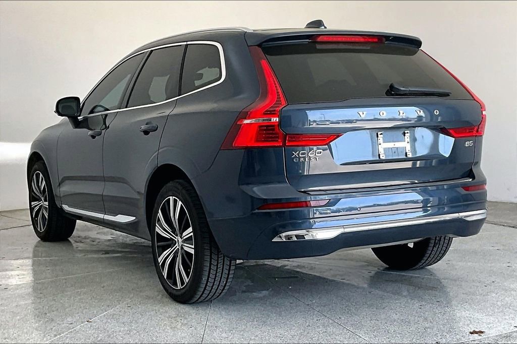 Used 2023 Volvo XC60 B5 Plus w/ Protection Package Premier image 2