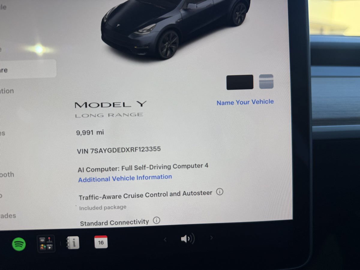 Used 2024 Tesla Model Y Long Range RWD image 10