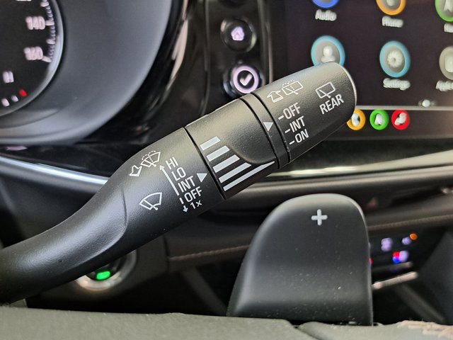 Used 2022 Buick Envision Avenir w/ Technology Package II image 11