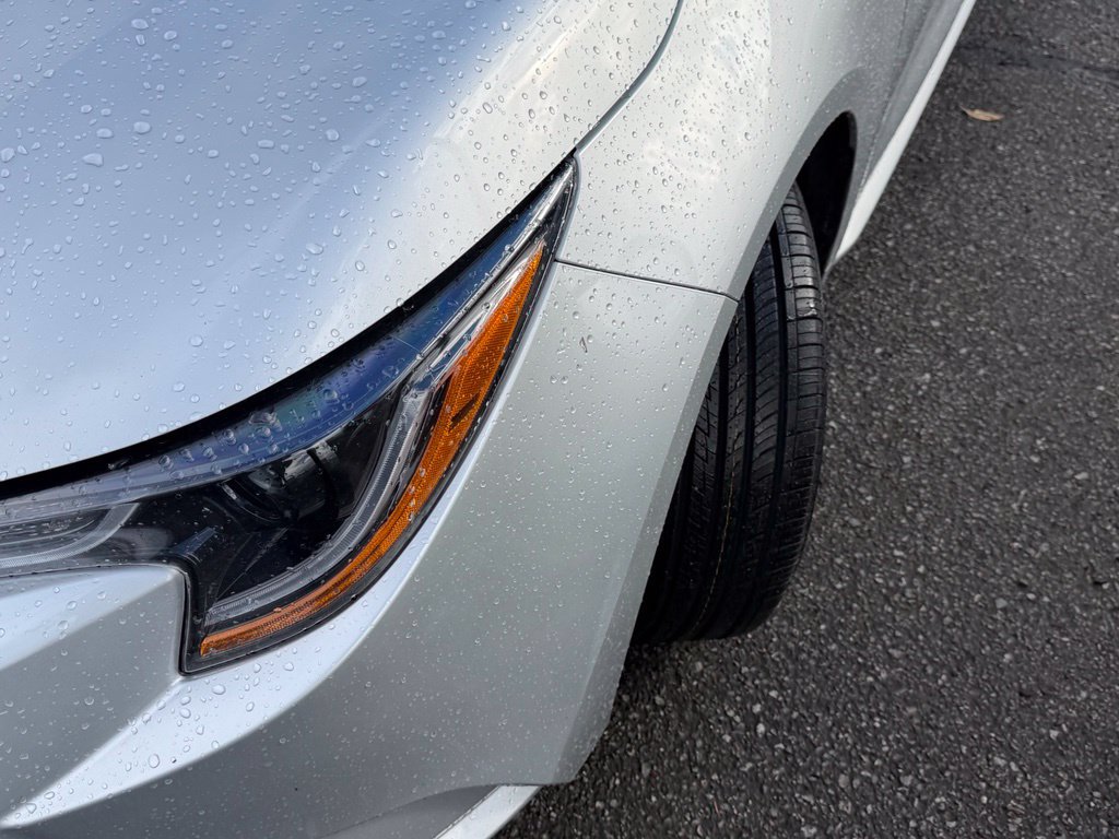 Certified 2025 Toyota Corolla LE FWD image 3