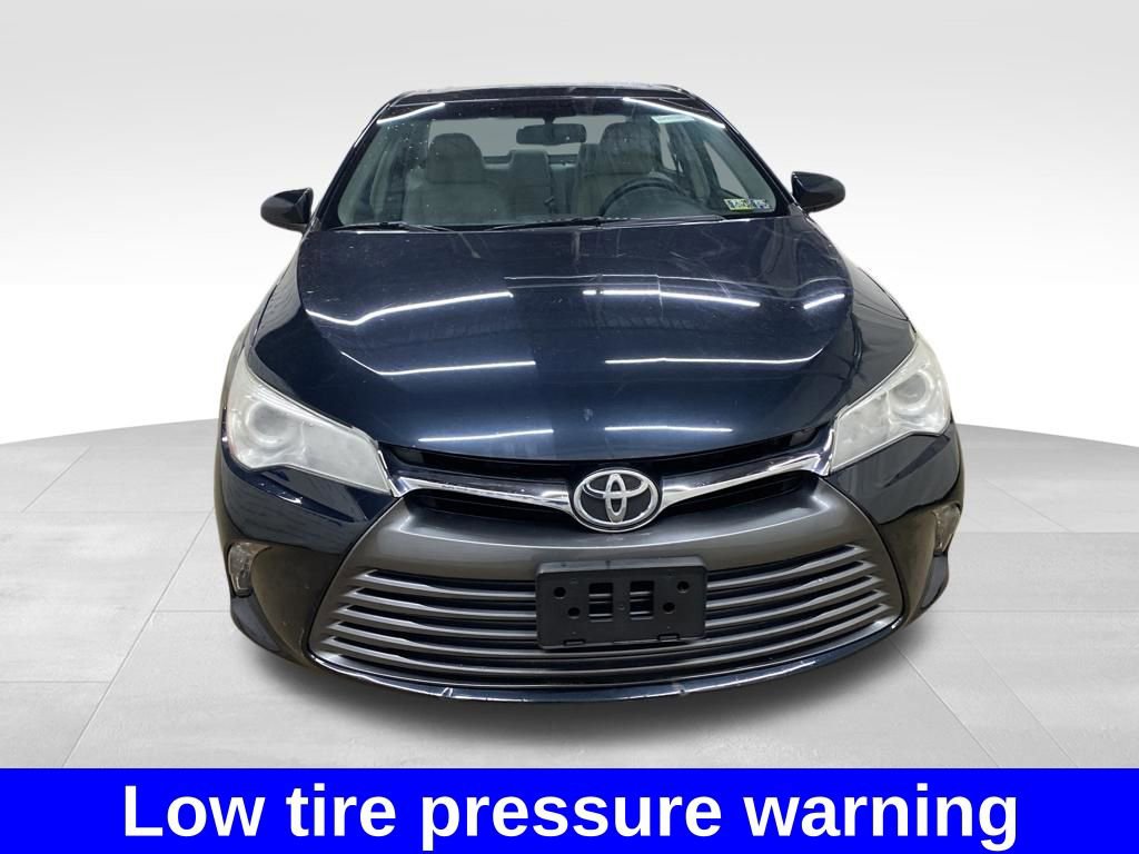 Used 2015 Toyota Camry XLE w/ Moonroof Package FWD image 6