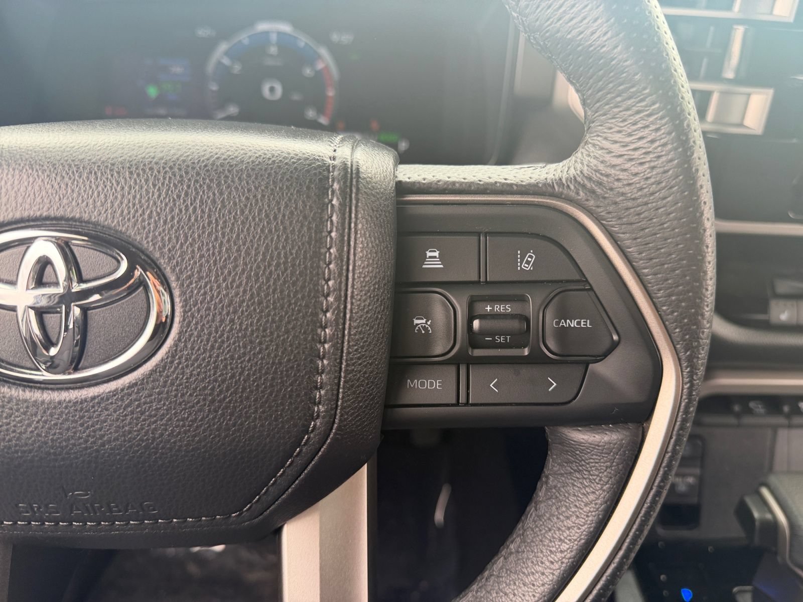 Certified 2025 Toyota Sequoia SR5 AWD/4WD image 20