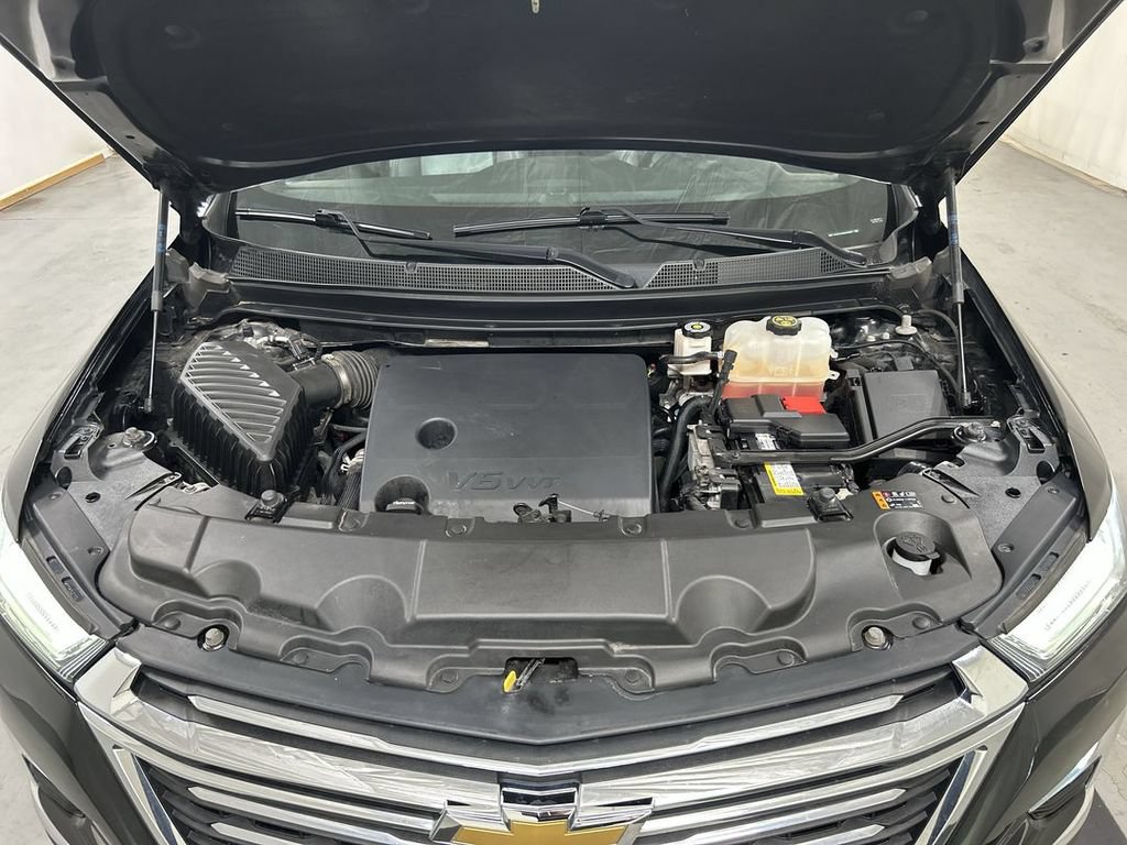 Used 2022 Chevrolet Traverse LT w/ LT Premium Package AWD/4WD image 25