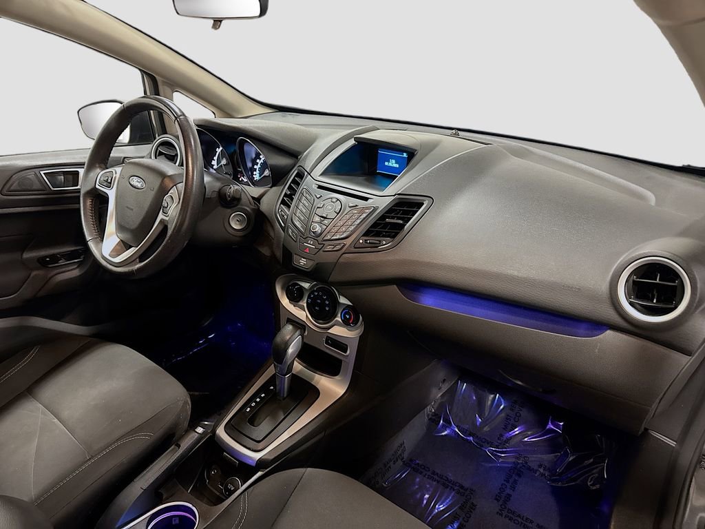 Used 2016 Ford Fiesta SE image 32