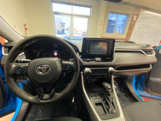 Used 2019 Toyota RAV4 LE image 21