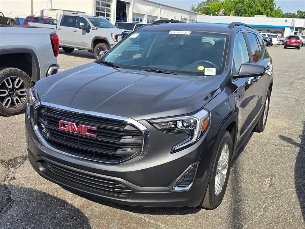 Used 2021 GMC Terrain SLE w/ Driver Convenience Package FWD image 2
