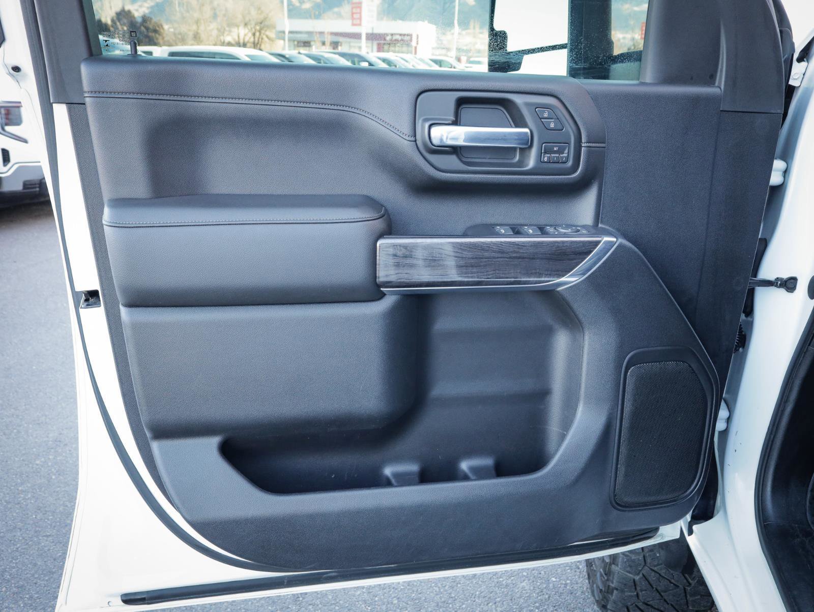 Used 2020 Chevrolet Silverado 3500 LTZ image 16