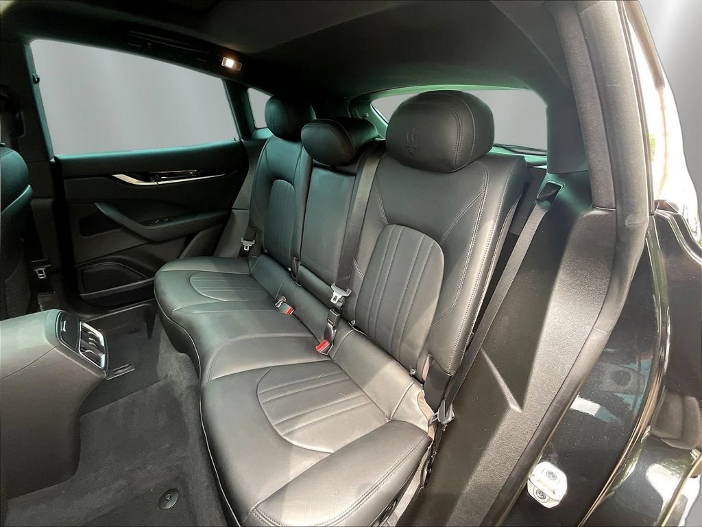 Used 2022 Maserati Levante GT AWD/4WD image 22