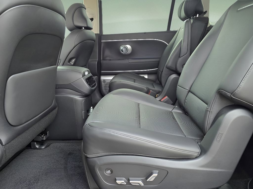 New 2026 Hyundai Ioniq 9 Limited w/ Tow & Go Package image 13