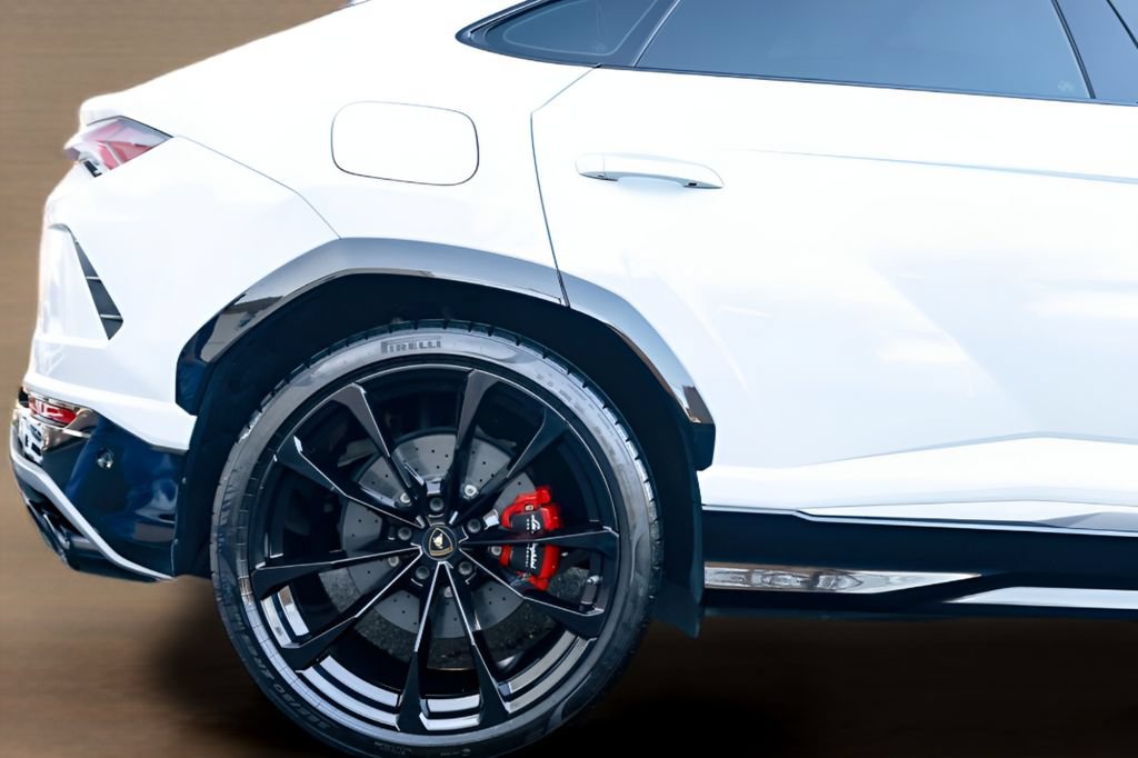 Used 2023 Lamborghini Urus S AWD/4WD image 13