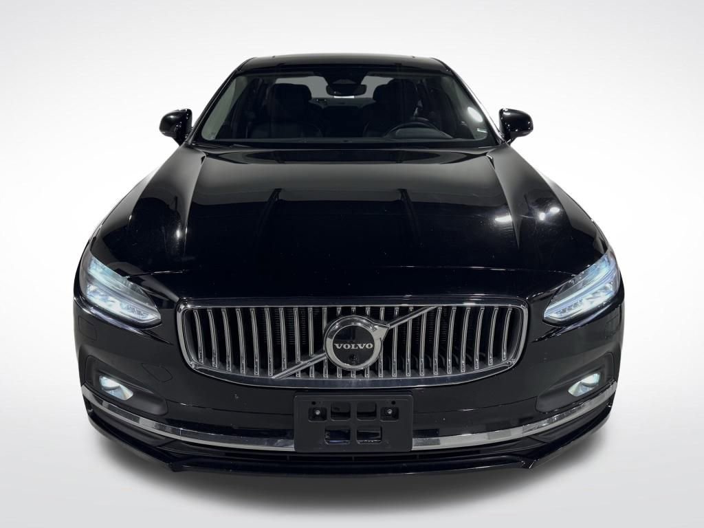 Used 2023 Volvo S90 B6 Plus image 11