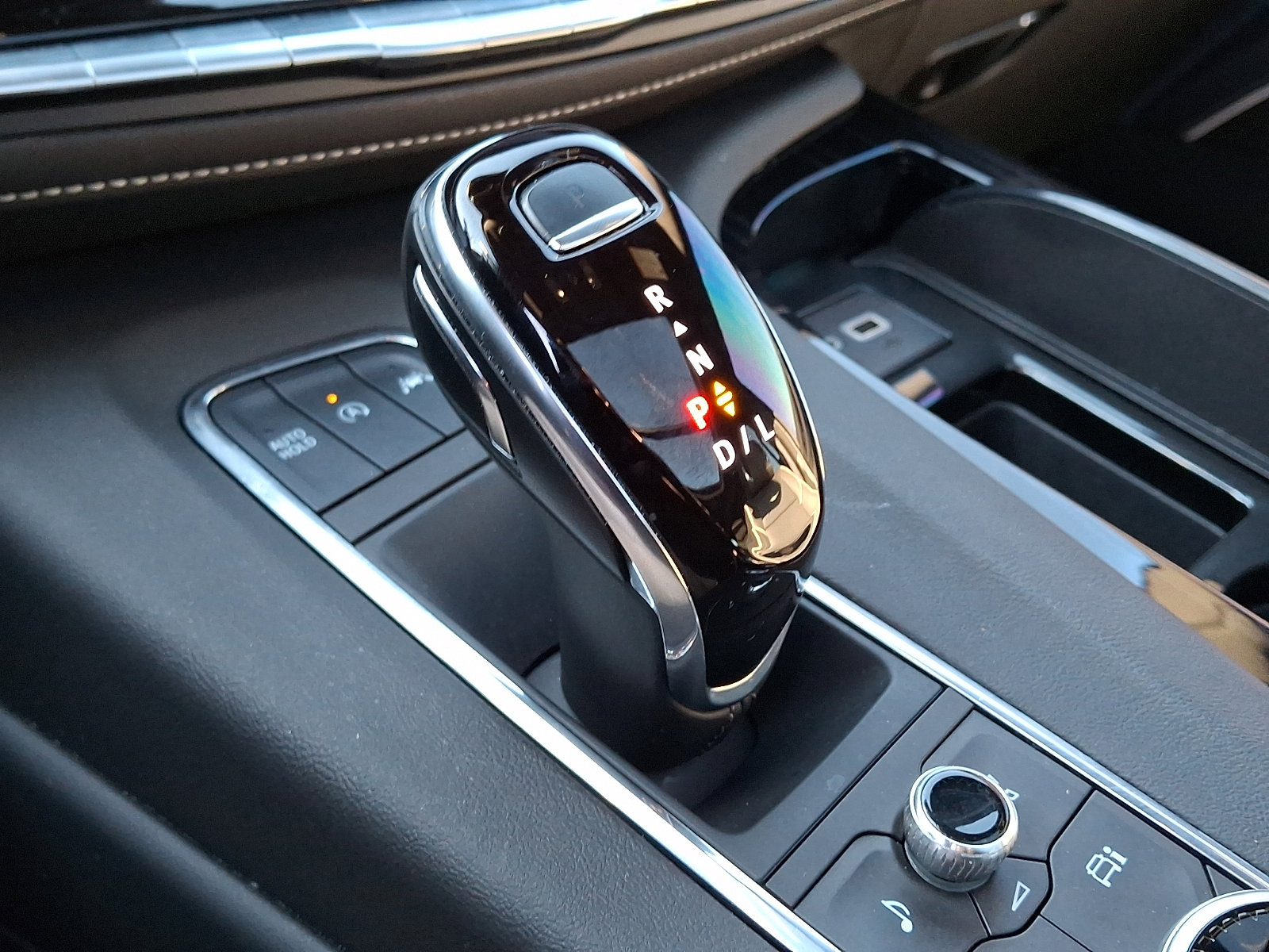 Certified 2023 Cadillac Escalade Sport w/ LPO, ONYX Package image 17