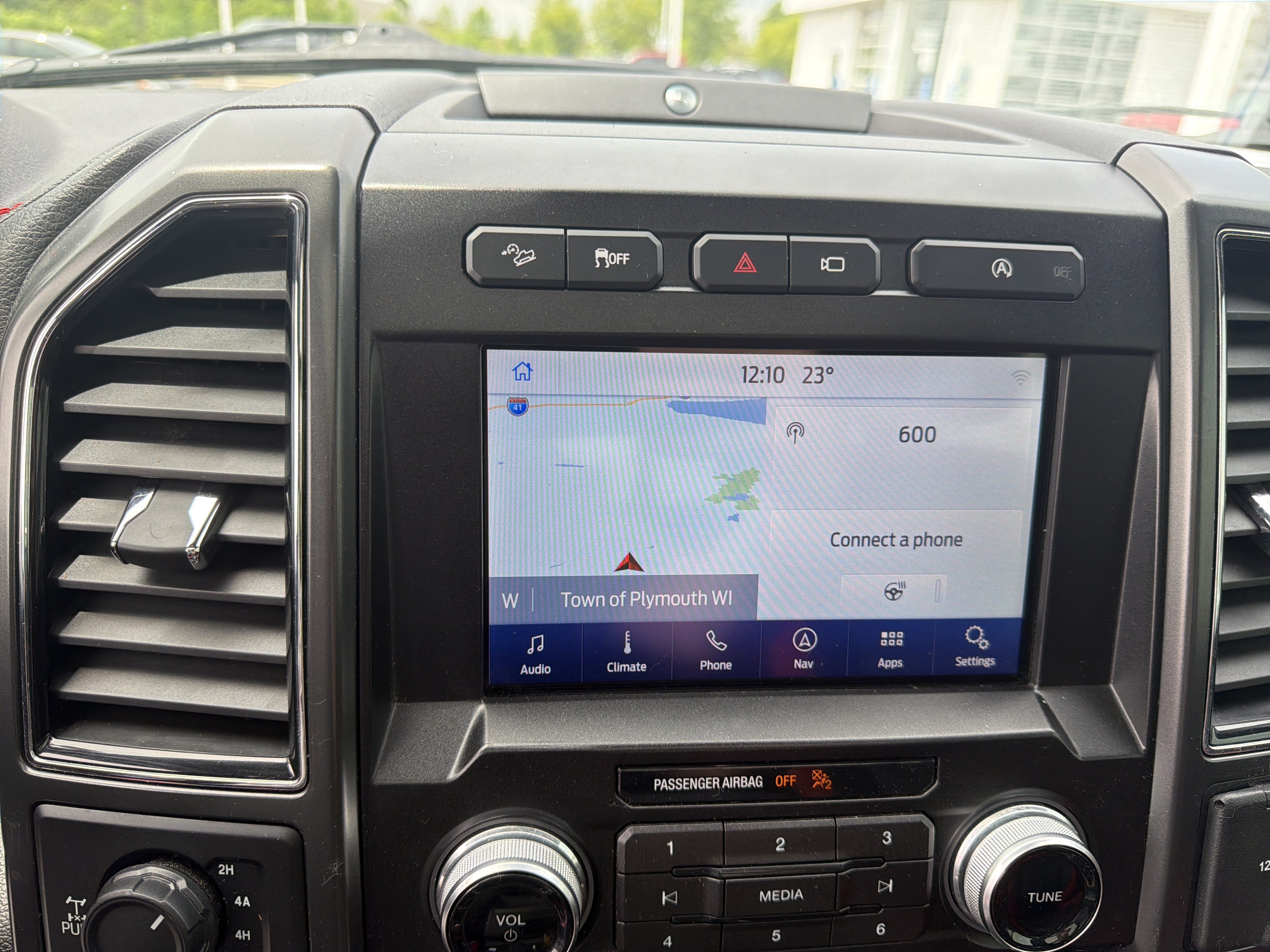 Certified 2019 Ford F150 Lariat w/ Equipment Group 502A Luxury AWD/4WD image 39