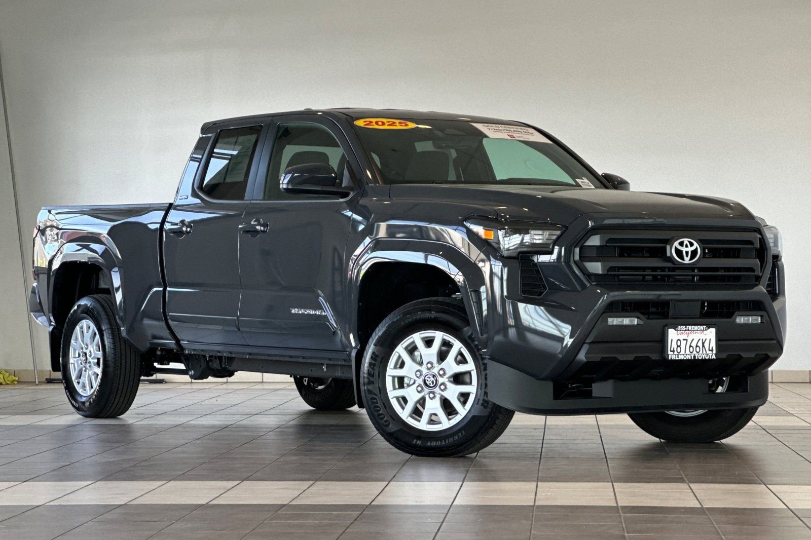 Certified 2025 Toyota Tacoma SR5 image 2