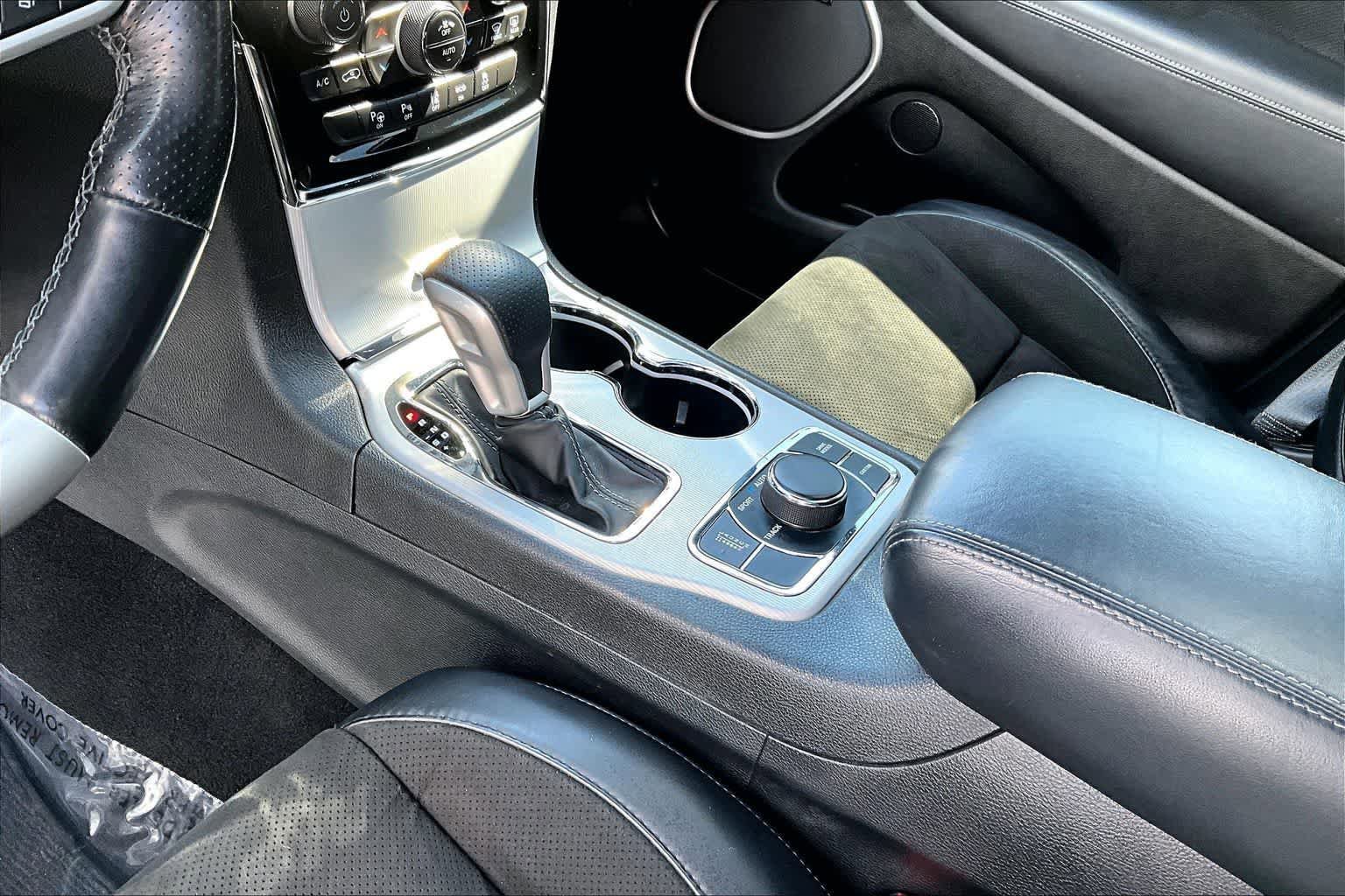 Used 2019 Jeep Grand Cherokee SRT AWD/4WD image 17