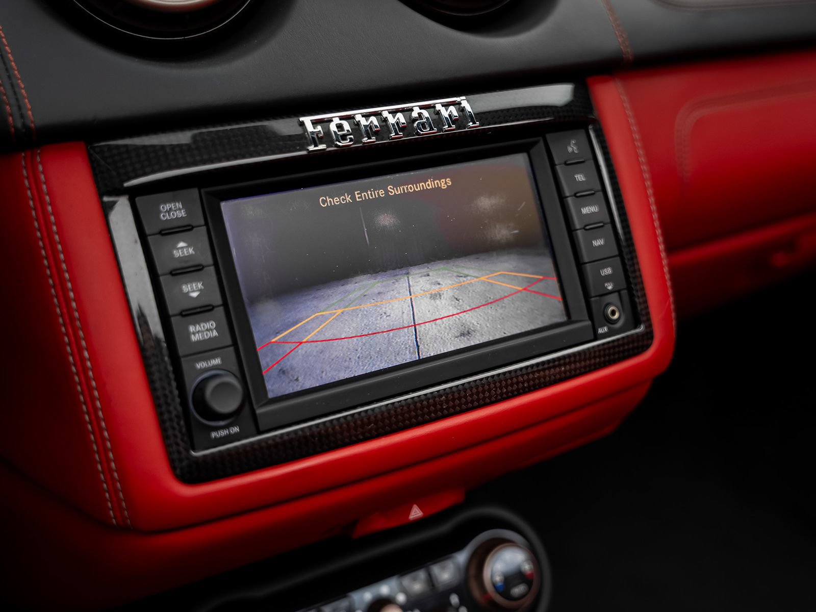 Used 2010 Ferrari California RWD image 52