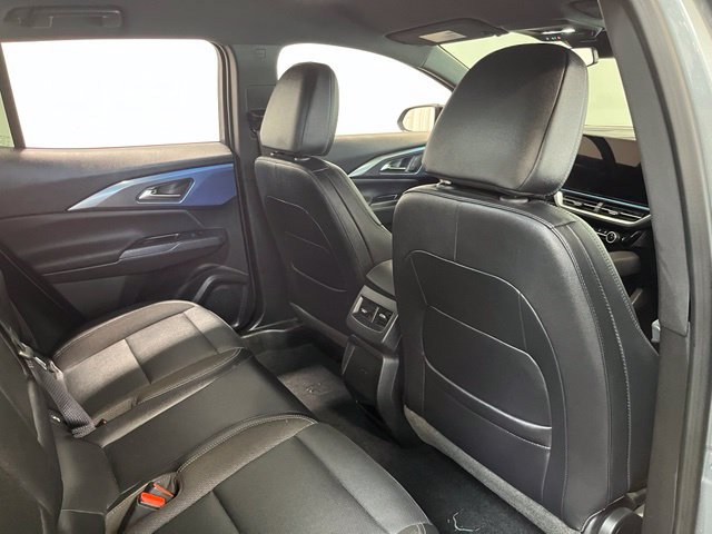 Used 2024 Chevrolet Equinox EV LT w/ LPO, Blackout Package FWD image 15
