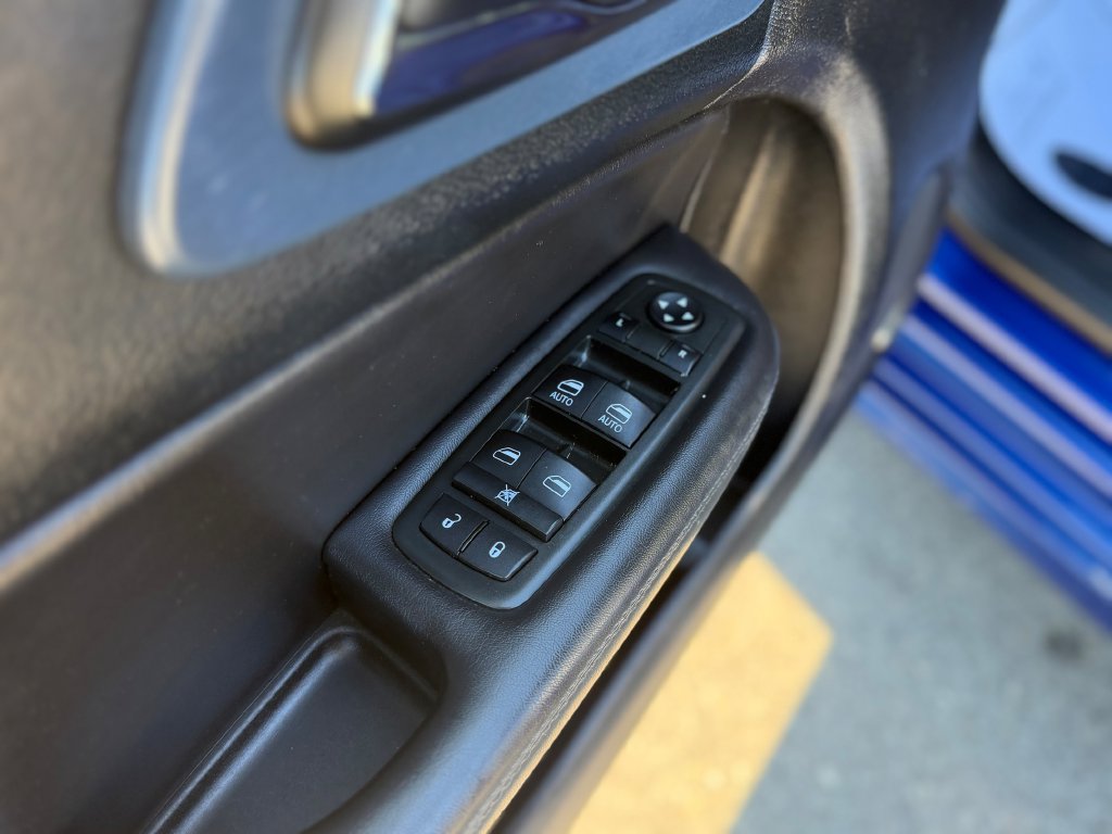 Used 2015 Chrysler 200 S w/ Navigation & Sound Group I FWD image 15