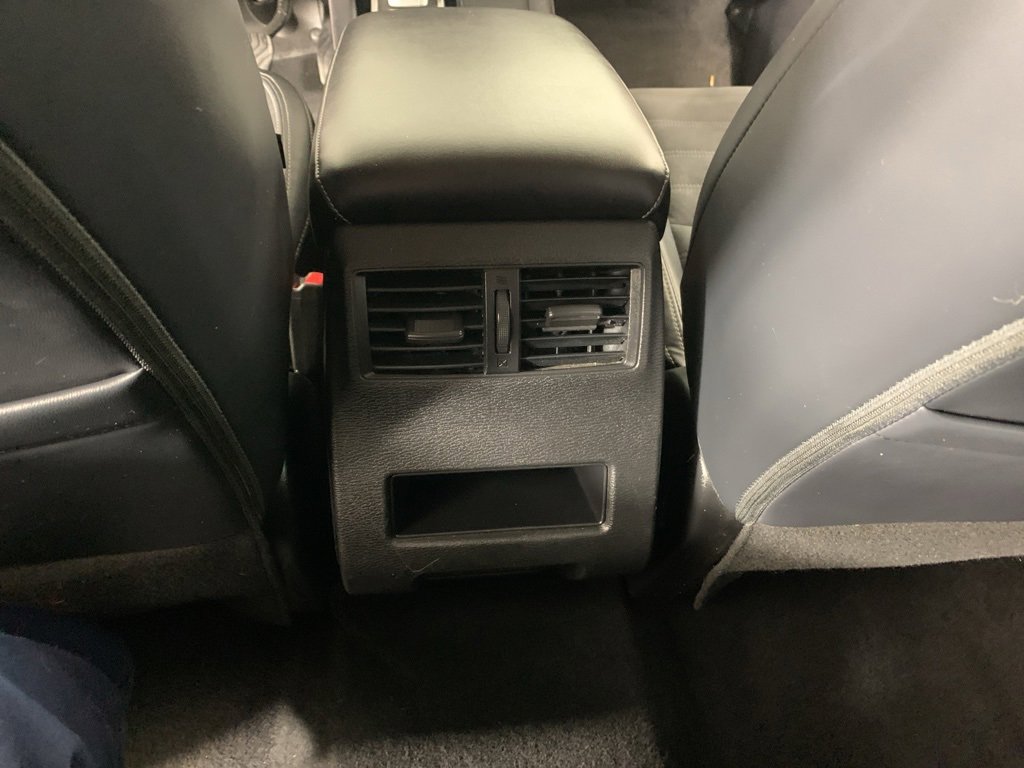 Used 2023 Mitsubishi Outlander SE image 34