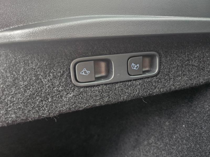 Used 2024 Tesla Model Y Long Range image 69