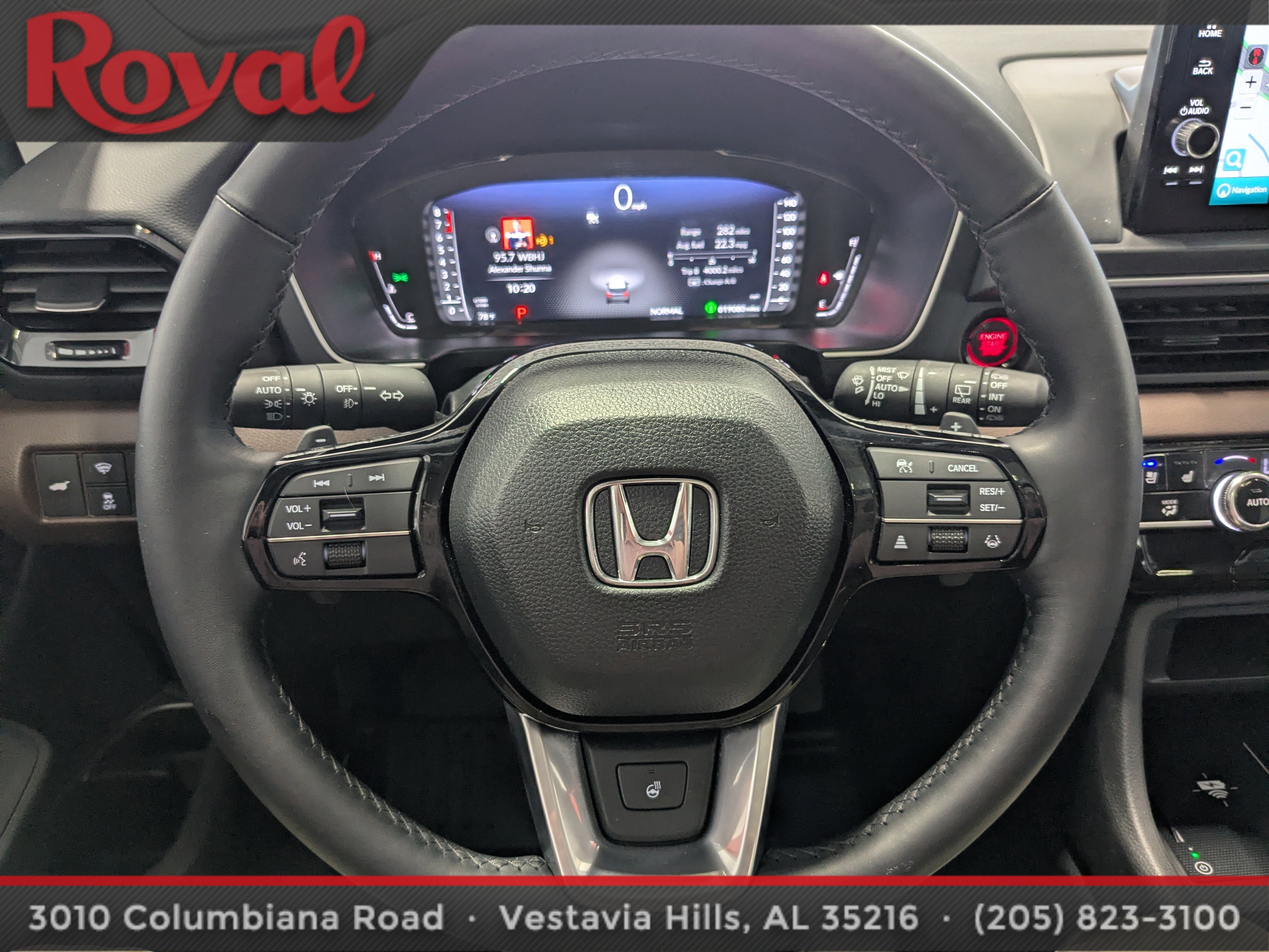 Used 2025 Honda Pilot Elite image 22