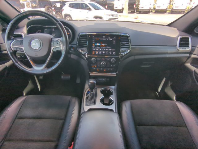 Used 2022 Jeep Grand Cherokee Laredo X RWD image 16
