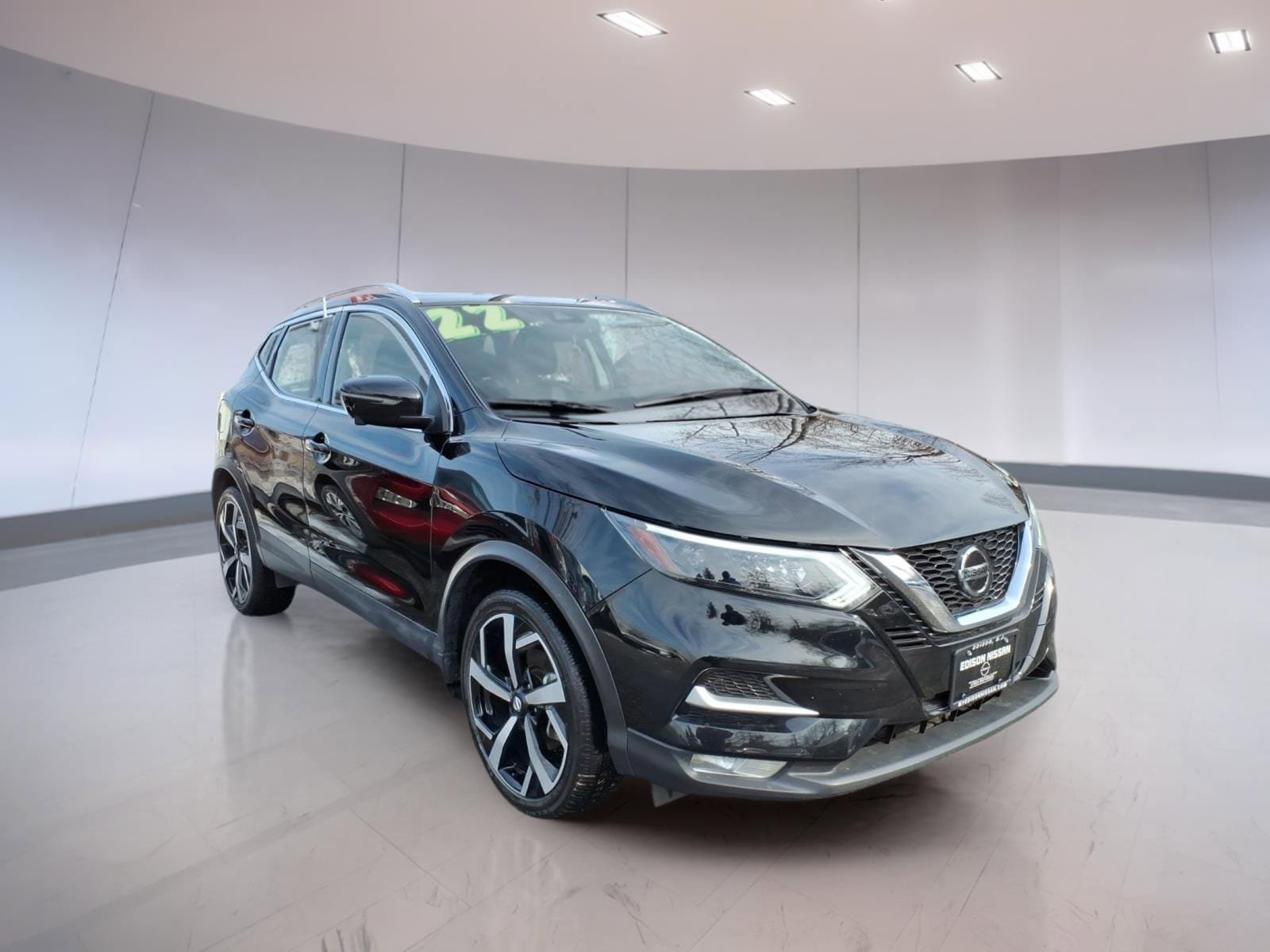 Used 2022 Nissan Rogue Sport SL w/ Premium Package AWD/4WD image 1