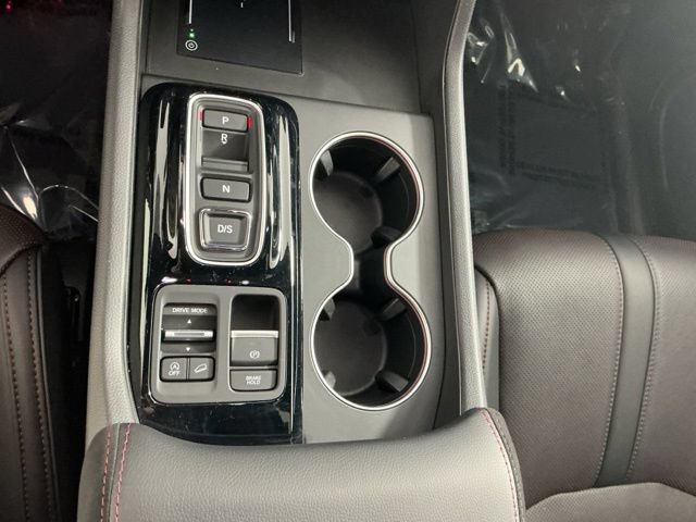 Used 2026 Honda Pilot Black Edition image 17