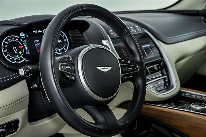 Used 2022 Aston Martin DBX AWD/4WD image 23