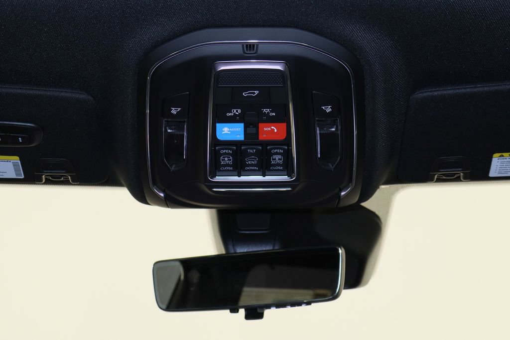 New 2025 Jeep Grand Cherokee L Limited image 28