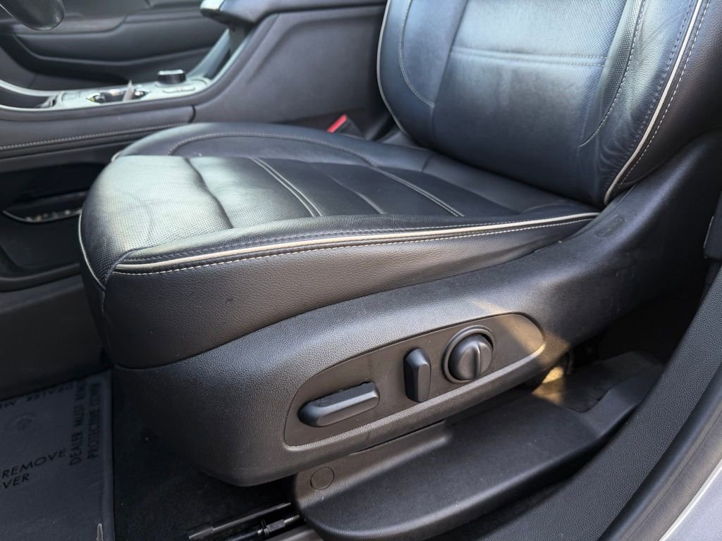 Used 2020 GMC Acadia Denali w/ Trailering Package image 14