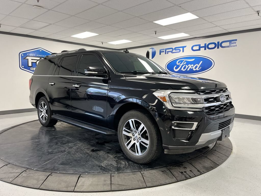Used 2024 Ford Expedition Max Limited AWD/4WD image 2