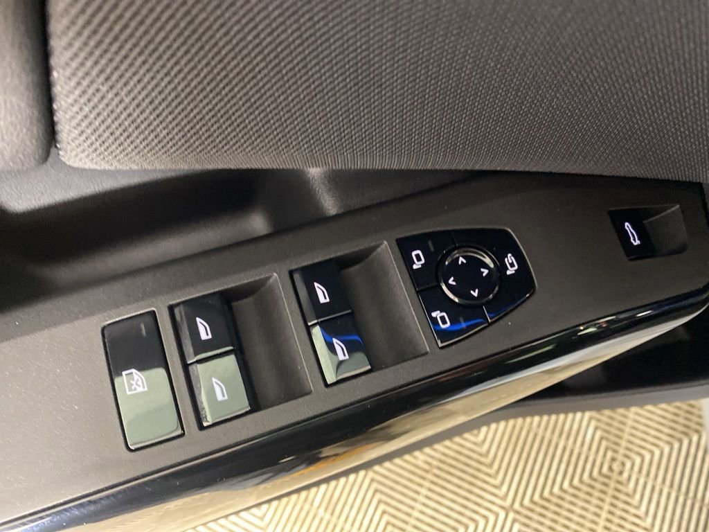 Used 2025 BMW X3 M50 w/ Premium Package image 18