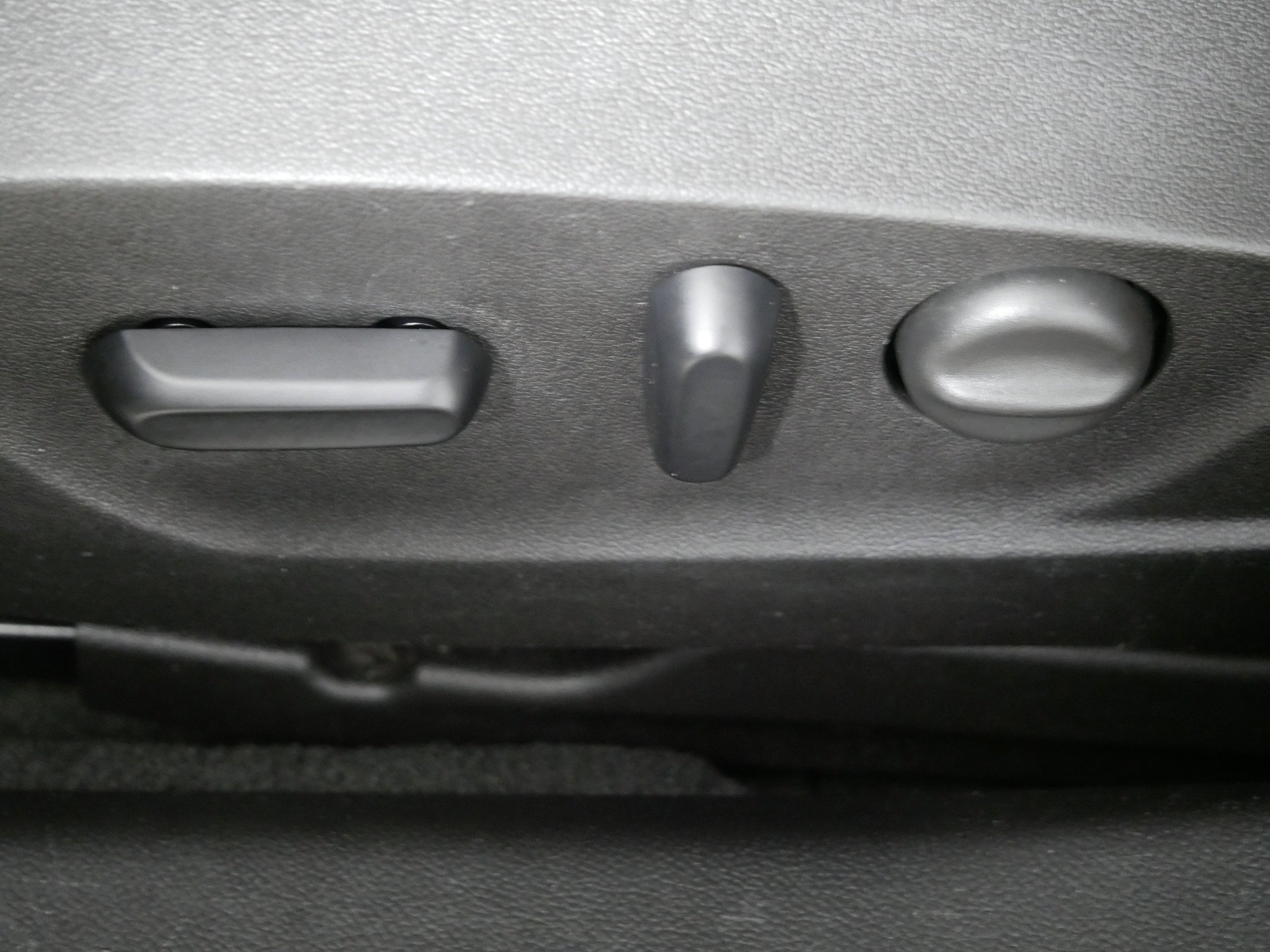 Used 2016 Buick Regal Sport Touring image 20