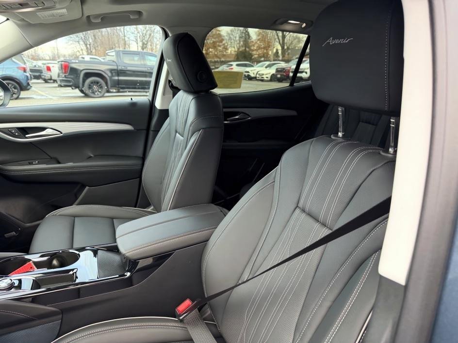 New 2026 Buick Envision Avenir image 10