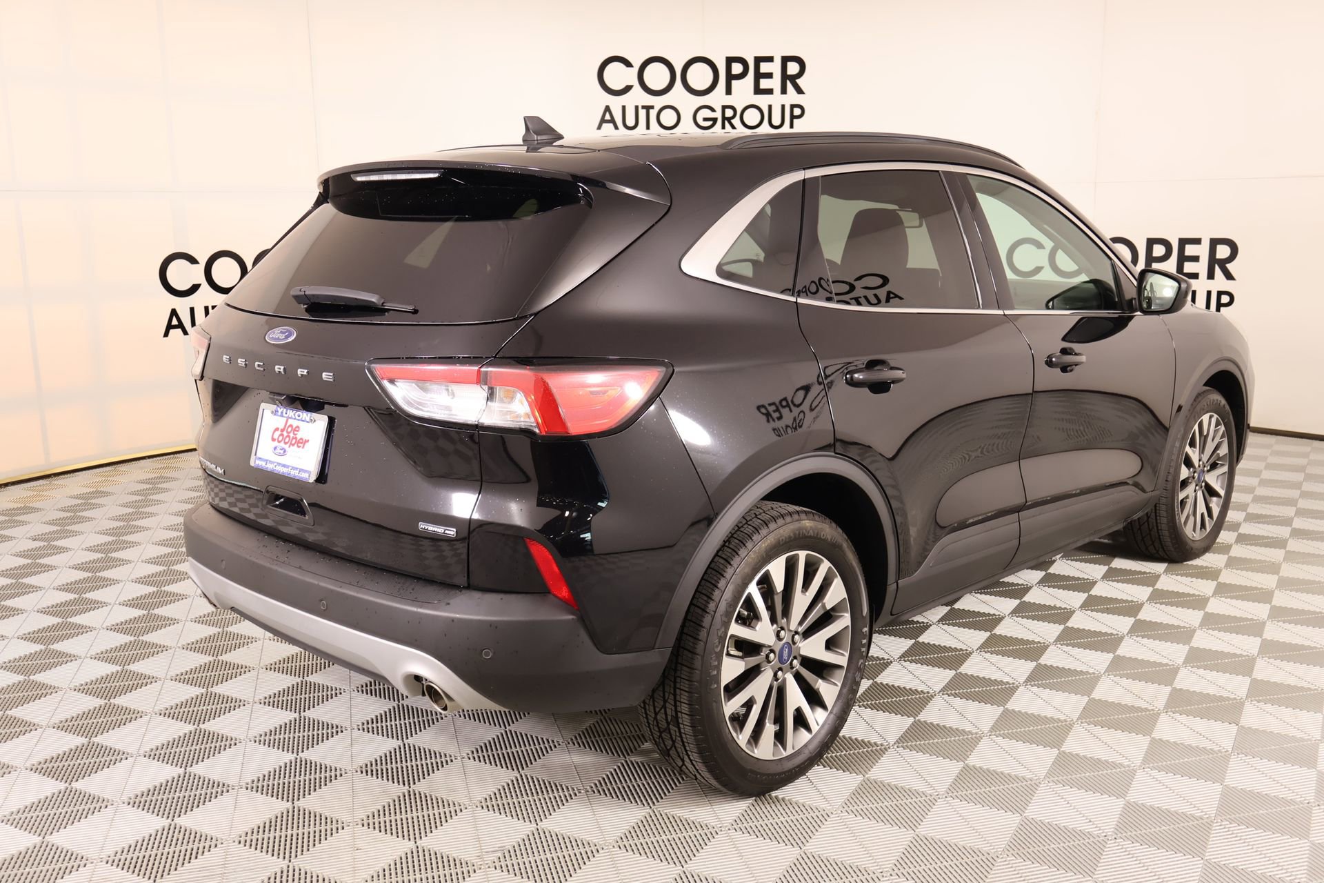 Used 2022 Ford Escape Titanium AWD/4WD image 21