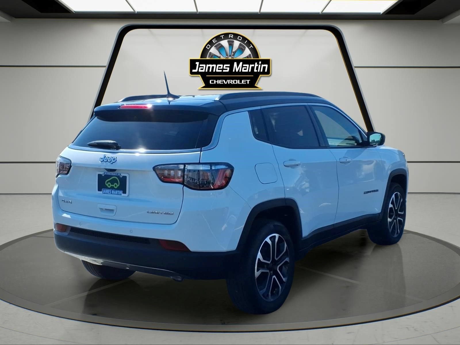 Used 2024 Jeep Compass Limited AWD/4WD image 4