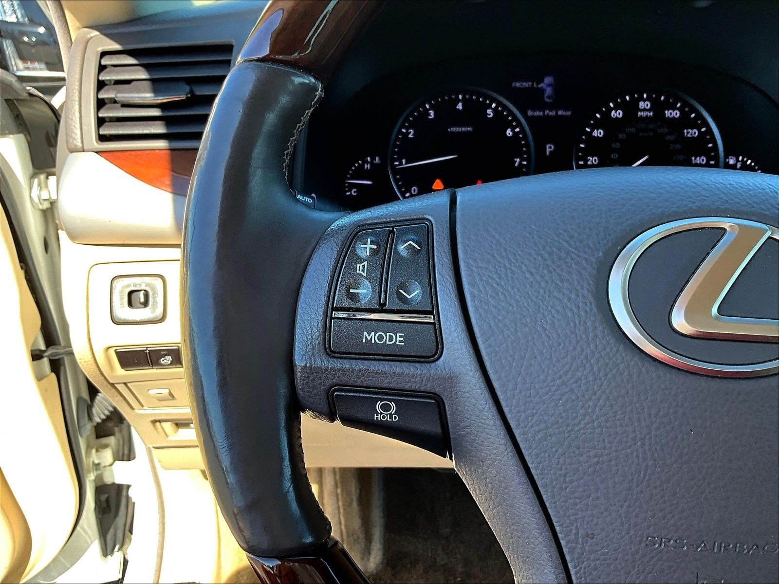 Used 2013 Lexus LS 460 AWD w/ Comfort Pkg image 11