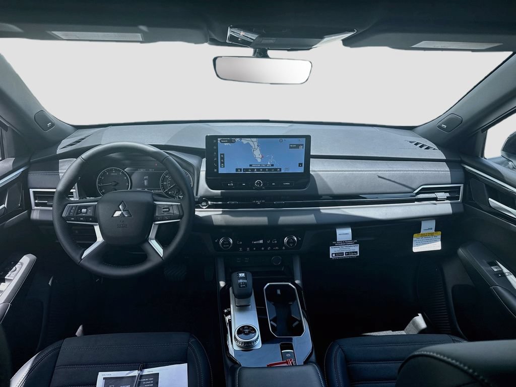 New 2026 Mitsubishi Outlander LE FWD image 24